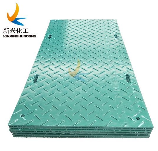 black color temporary flooring mats