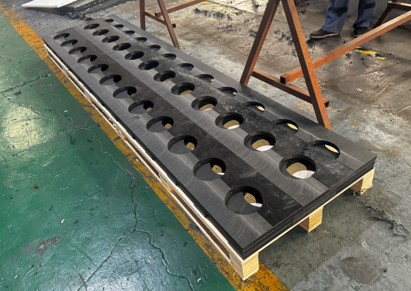 UHMWPE pipe support block