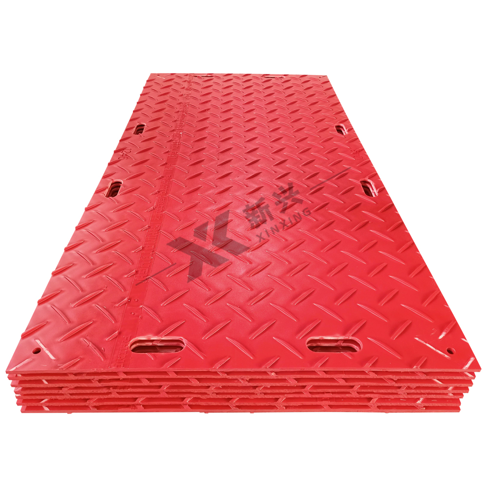 Lightweight compression-resistant and high load-bearing temporary road polyethylene ground protection mat